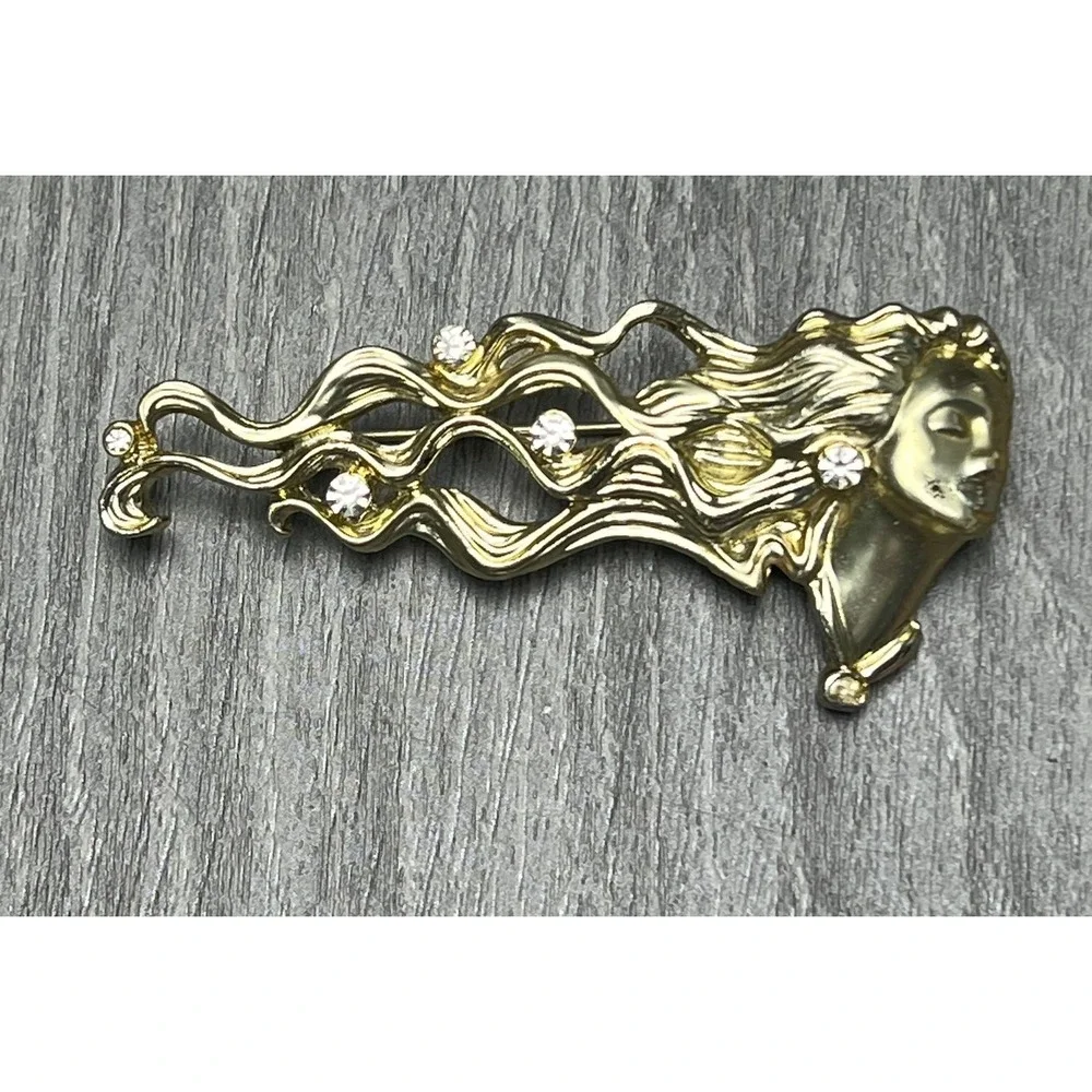 AJC Vintage Gold Tone Wavy Hair Woman Face Brooch Pin Clear‎ Rhinestones
